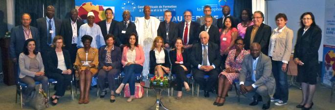 Photo de groupe: 20e anniversaire CAFED